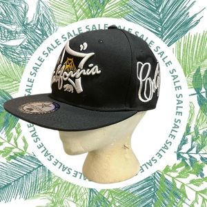 California Flat bill Snapback Hat Black Color good contitions 100%cotton